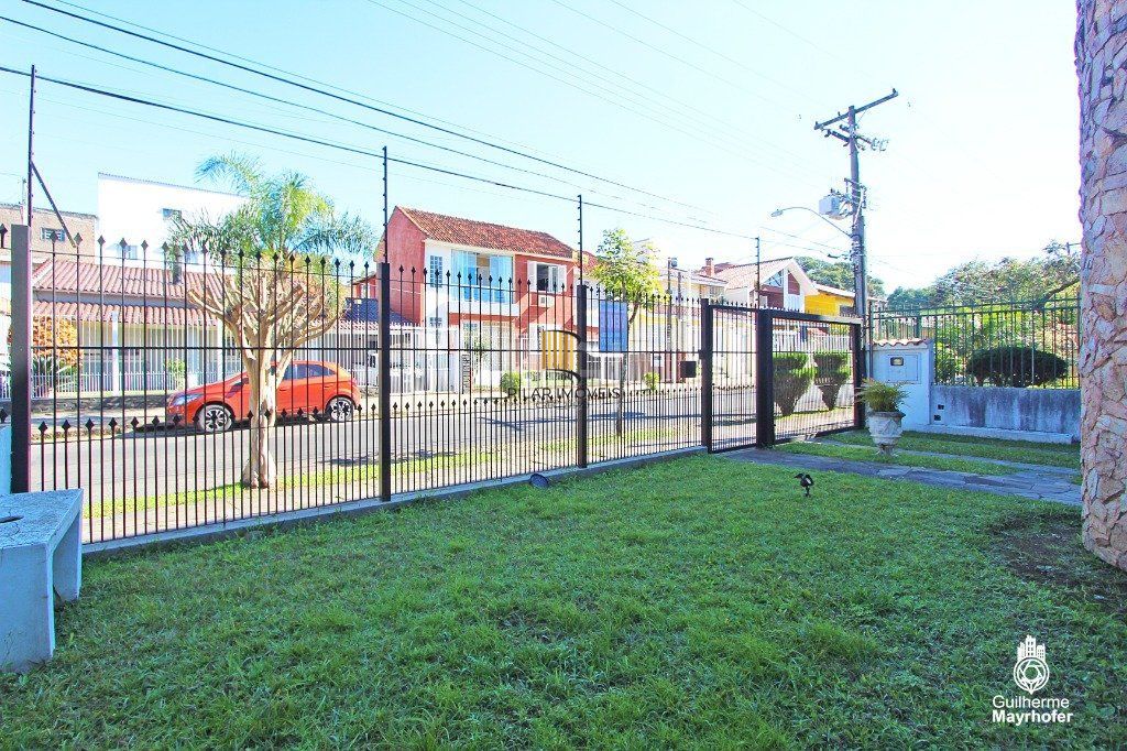 Casa para Venda - 215m², 3 dormitórios, sendo 1 suites, 3 vagas - Sarandi