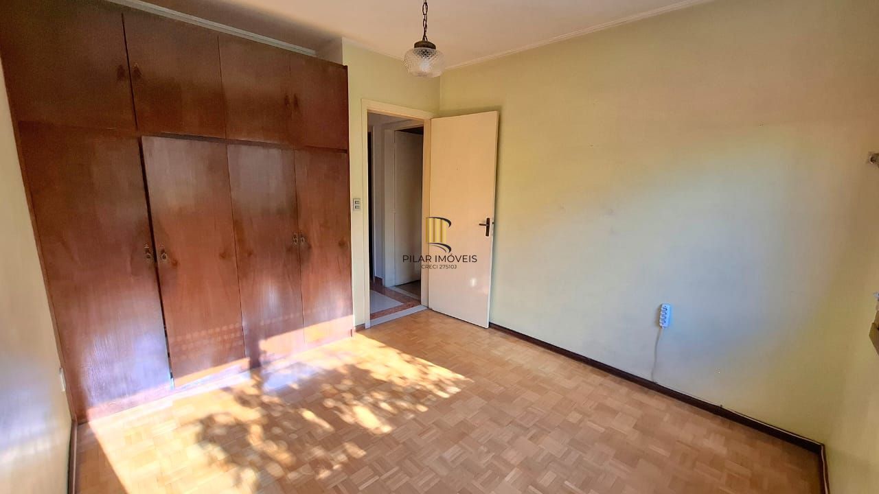 APTO 3 DORM COM DEPENDENCIA EMPREGADA