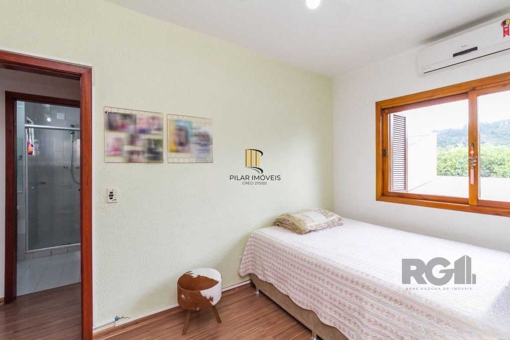 Casa 4 dormitórios no bairro  Aberta dos Morros