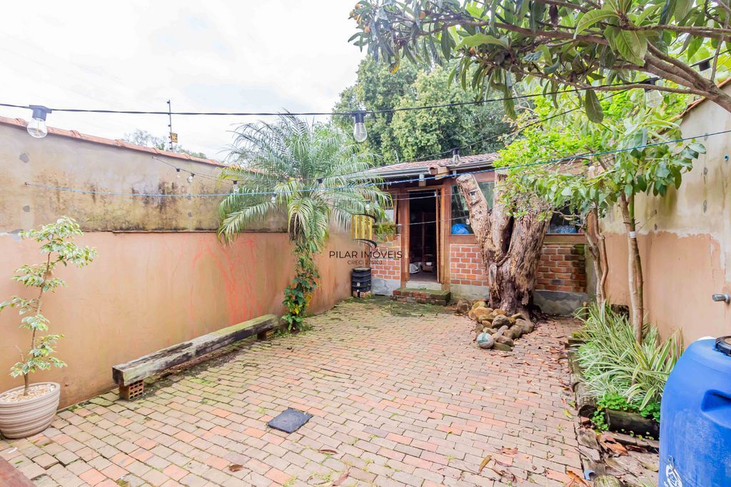Casa de 3 dormitórios à venda no Bairro Serraria - Porto Alegre