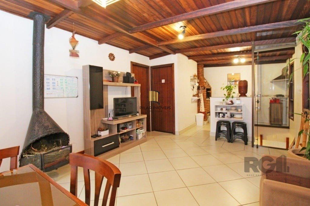 Excelente cobertura de 134m² com 3 dormitórios e 2 vagas.