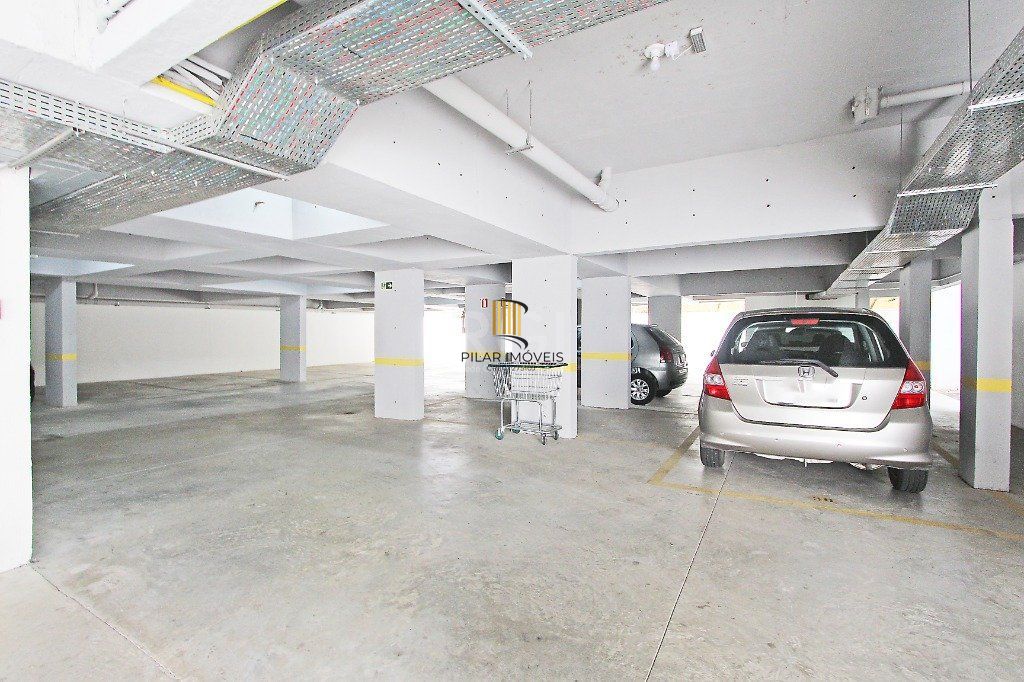 Apartamento para Venda - 75.43m², 1 dormitório, 2 vagas - Santo Antonio