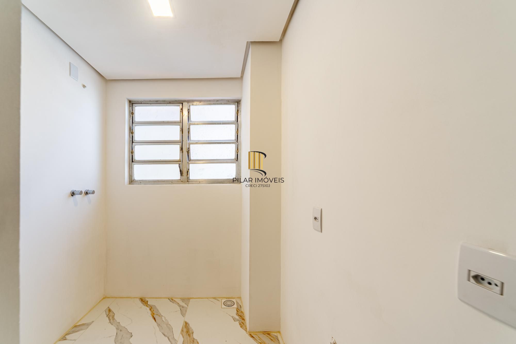 Apartamento de 3 dormitórios á venda no Bairro Santana, Porto Alegre