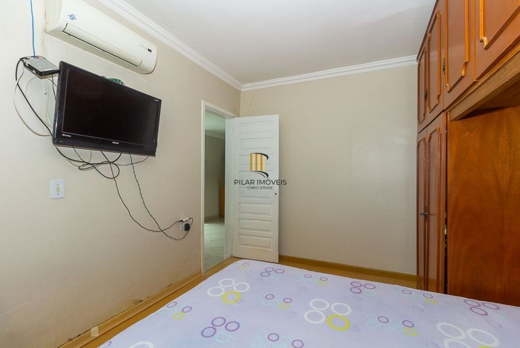 Casa de 4 dormitórios à venda no Bairro Ipanema - Porto Alegre