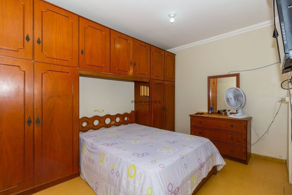 Casa de 4 dormitórios à venda no Bairro Ipanema - Porto Alegre