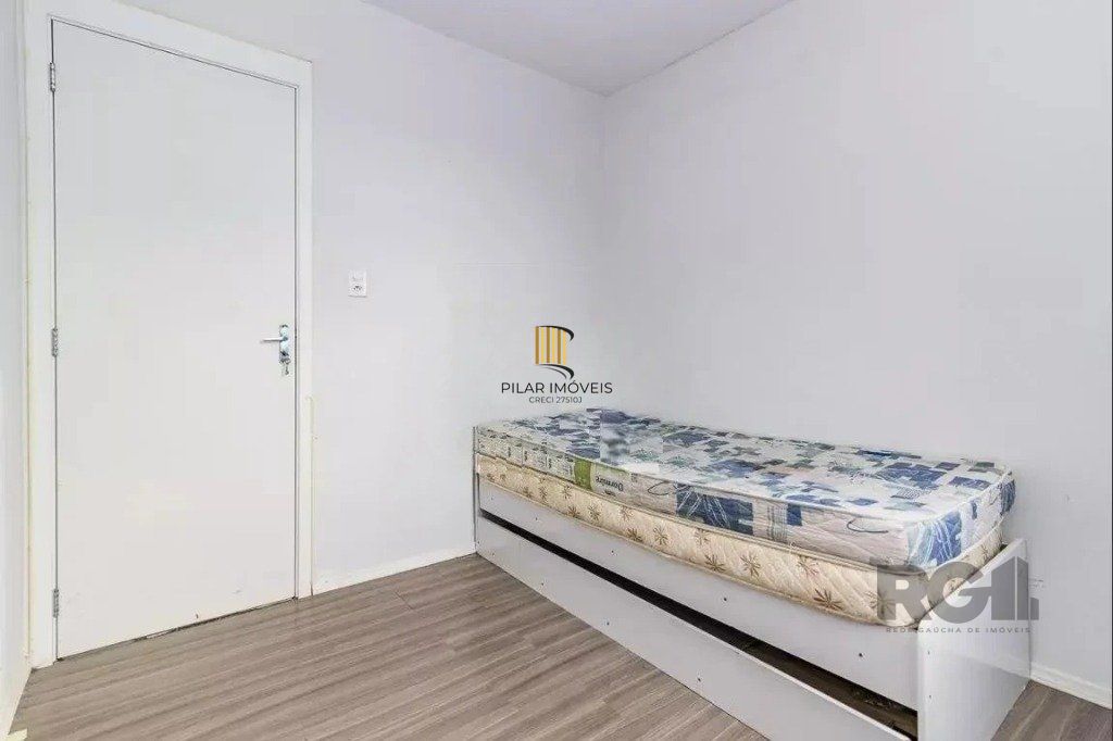 Apartamento de 2 dormitórios de 42m², no bairro Glória
