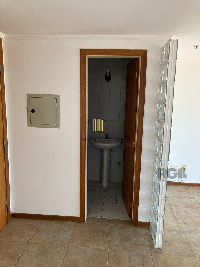 Sala Comercial, 42m², 1 vaga no bairro Bom Fim