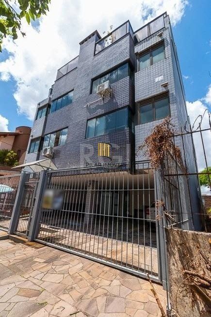 Apartamento para Venda - 43m², semi mobiliado, 1 dormitório, churrasqueira e 1 vaga de garagem no bairro Partenon