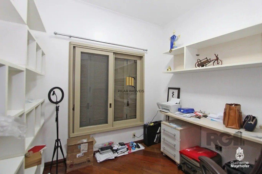 Casa com 4 quartos e 412m² à venda em Jardim do Lago, Canoas.
