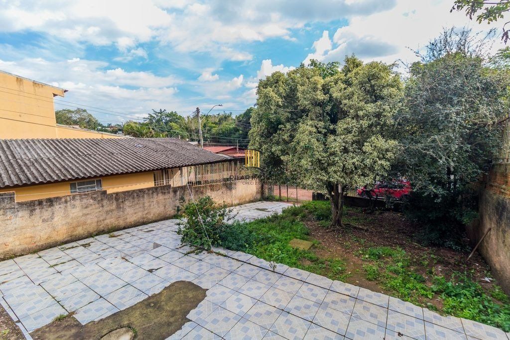 Casa 2 dormitórios no bairro Lomba do Pinheiro