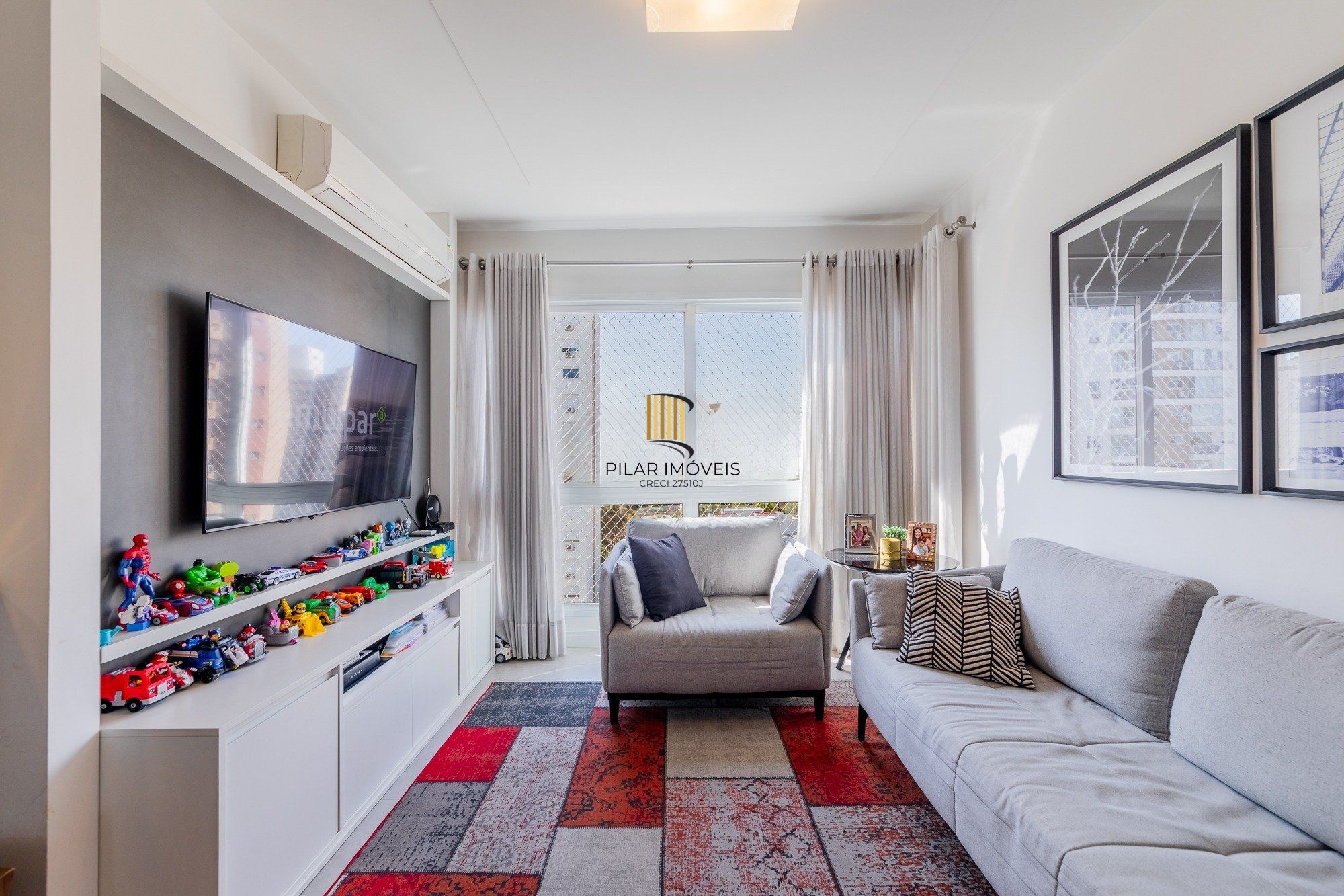 Apartamento com 3 quartos e 79m² à venda em Passo da Areia - Rua Bezerra De Menezes, Passo Da Areia, Porto Alegre