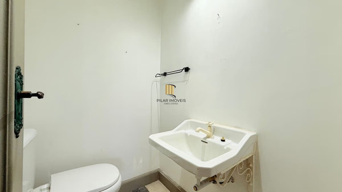 Apartamento de 3 dormitórios à venda em Independência, Porto Alegre