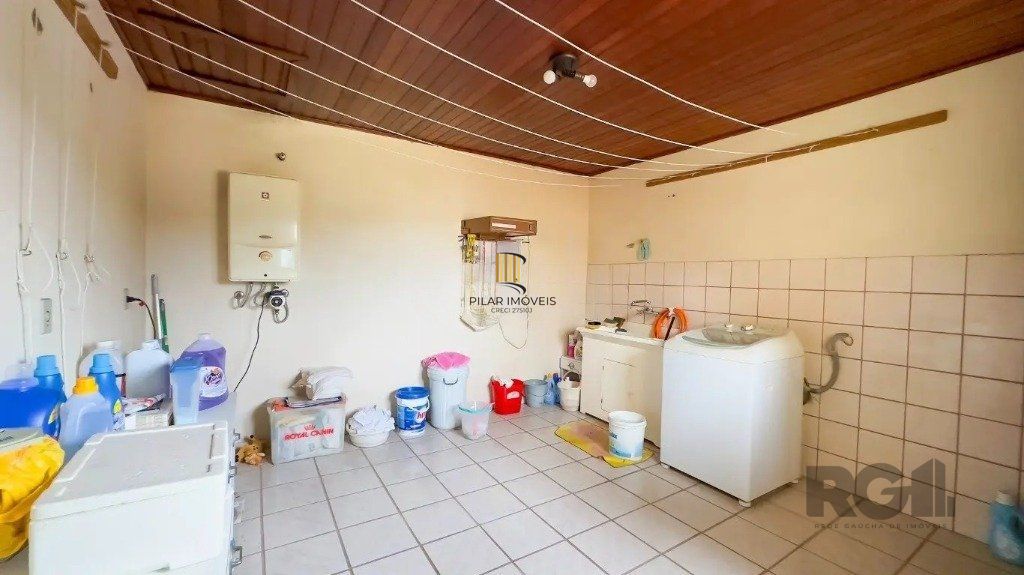 Casa com 4 quartos no bairro nonoai