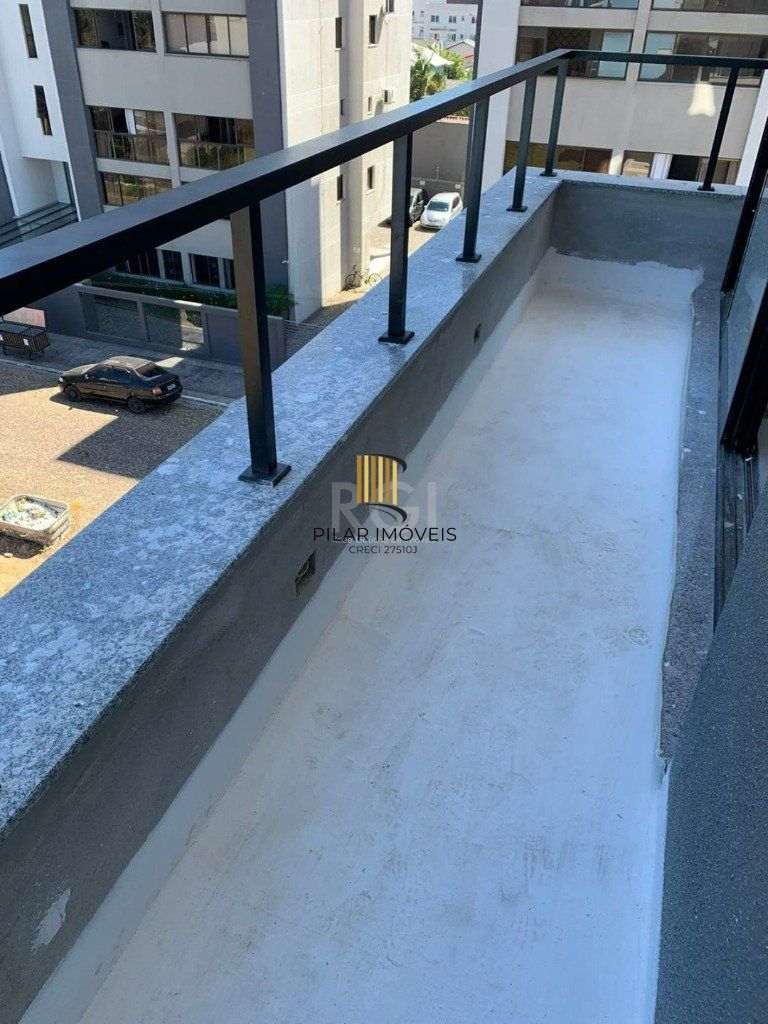 Apartamento 2 dormitórios no bairro Praia da Cal