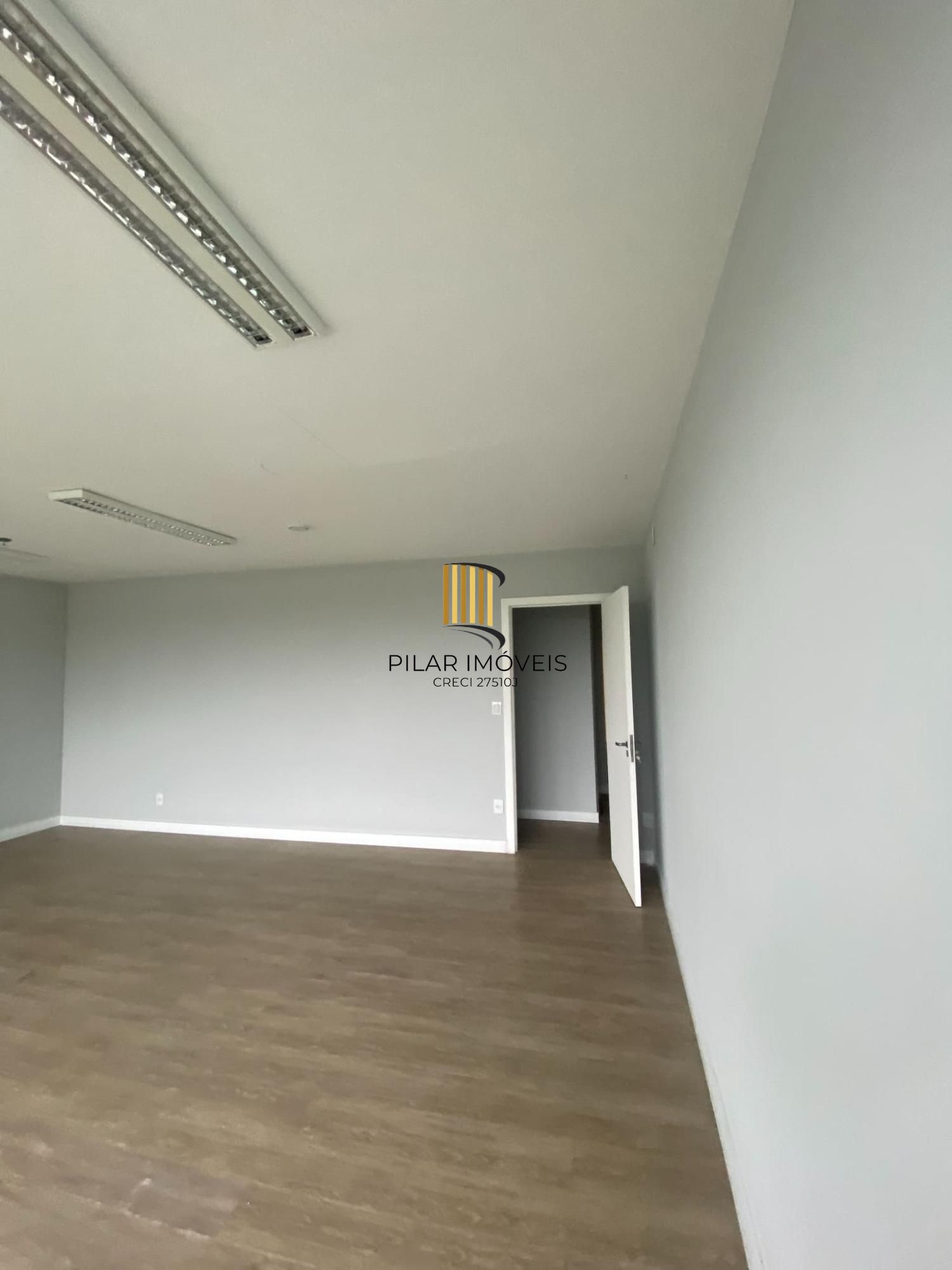 Sala Comercial no Bairro Praia de Belas - Porto Alegre