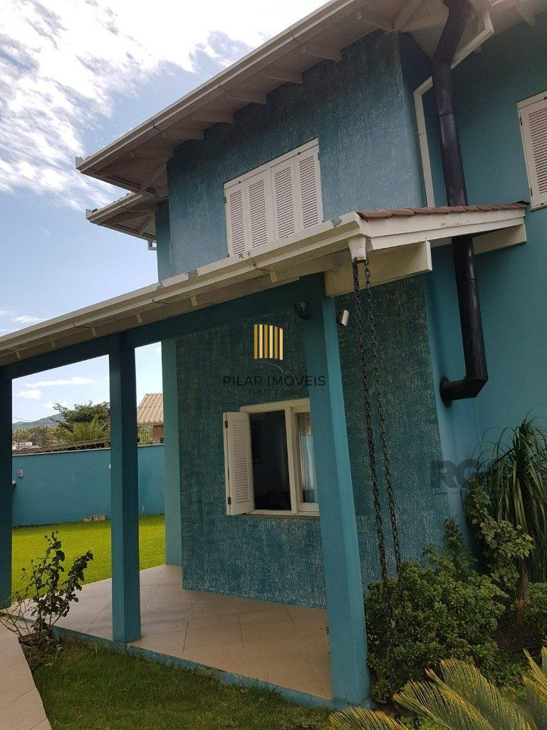 Casa 4 dormitórios no bairro Centenário