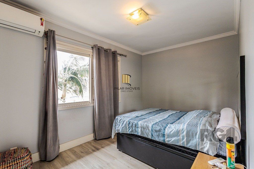 Casa de Condomínio 3 dormitórios no bairro Jardim Itu