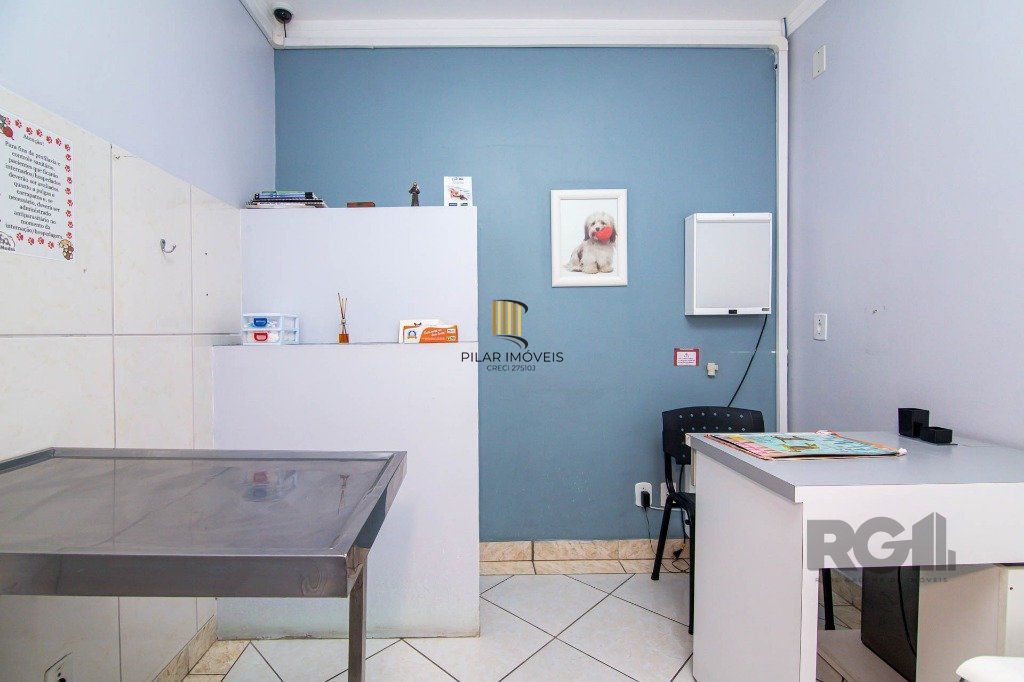 Prédio Comercial no bairro Cavalhada