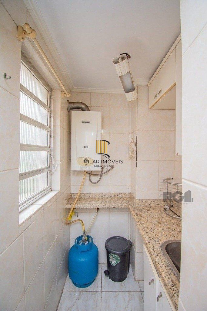Excelente apartamento de 78m² com 3 dormitórios no bairro Petrópolis.