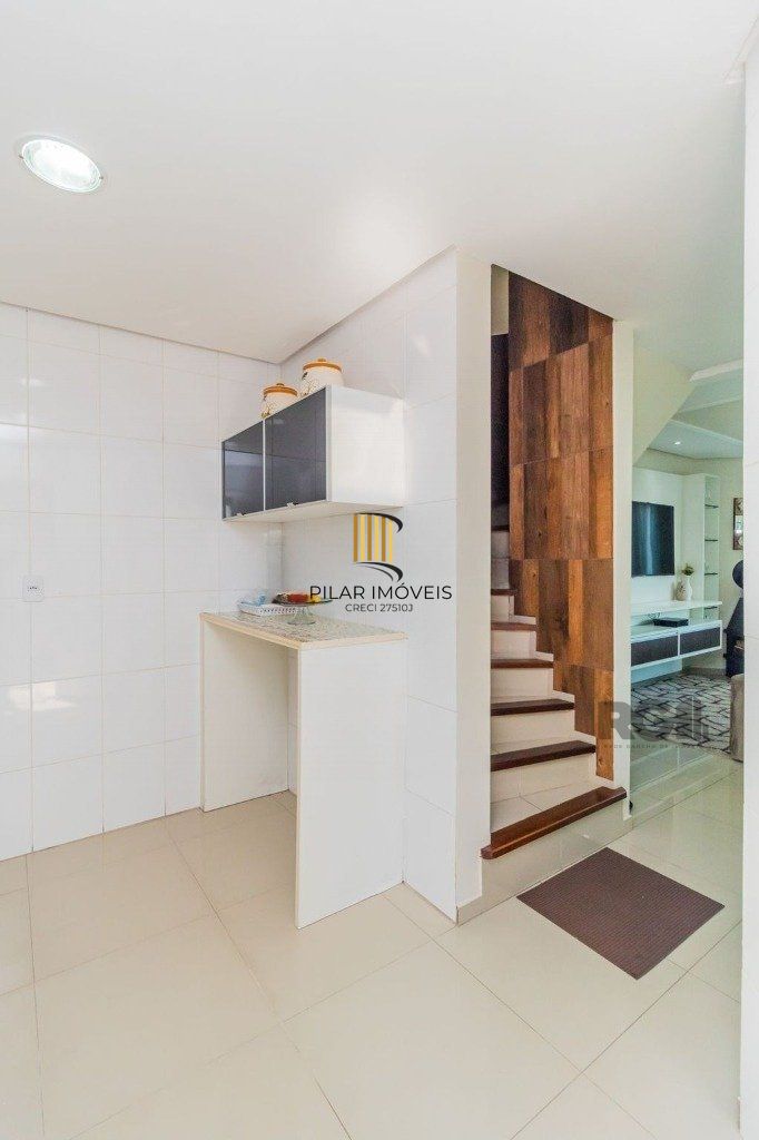 Excelente casa de 142,23m² em condomínio fechado.