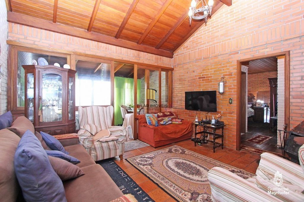 Casa para Venda -  3 dormitórios, sendo 1 suites, 2 vagas - São Caetano