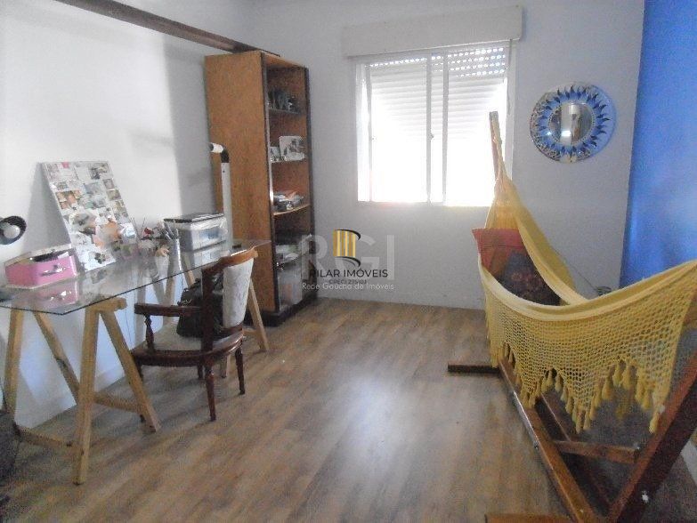 Casa para Venda - 159m², 3 dormitórios, 3 vagas - Menino Deus