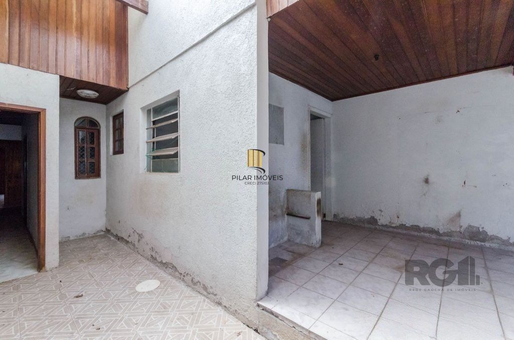 Excelente casa de 318m² com 3 dormitórios