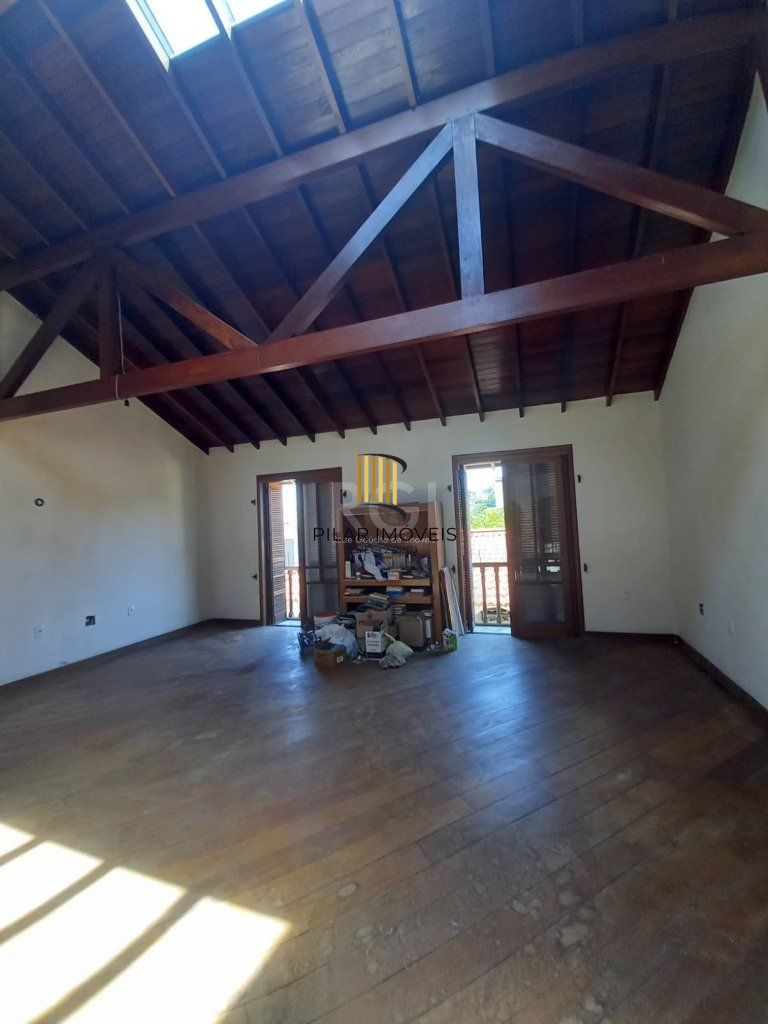 Casa 3 dormitórios no bairro Nonoai