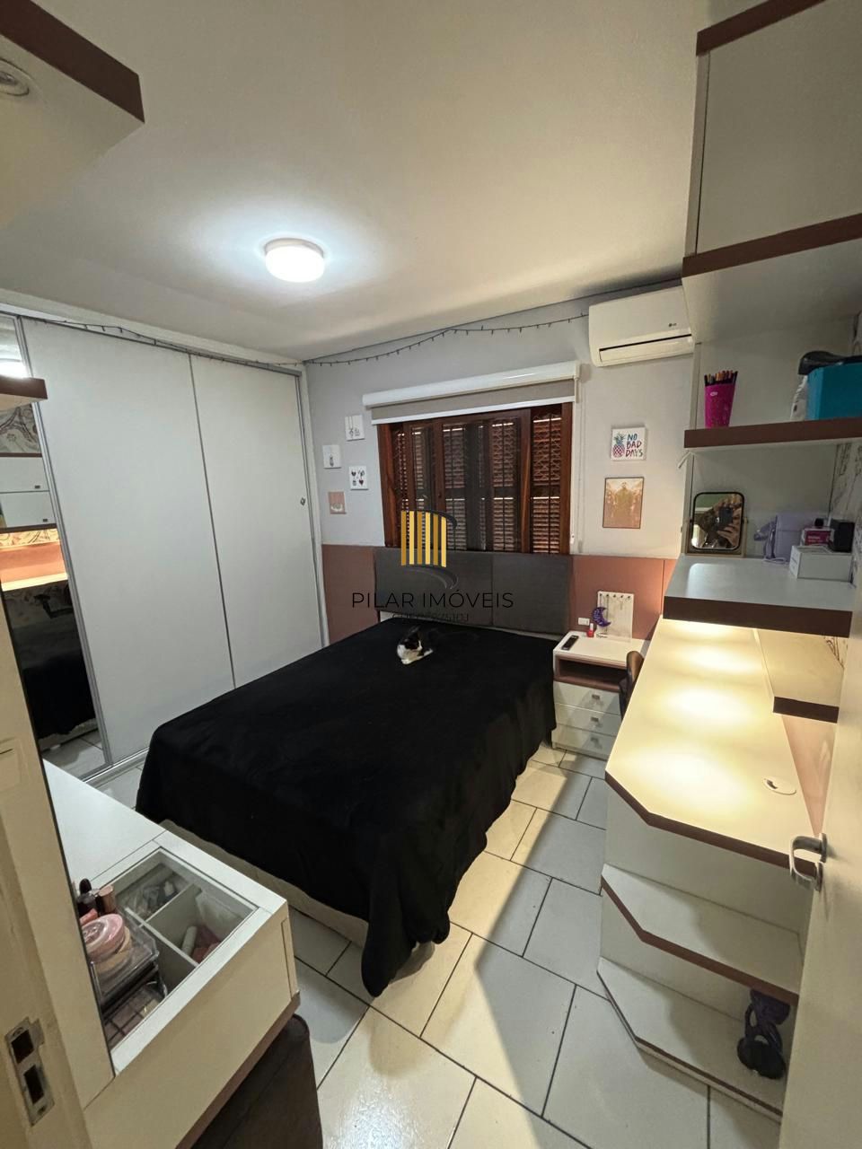 Casa de 3 dormitórios à venda no Bairro Rubem Berta - Porto Alegre