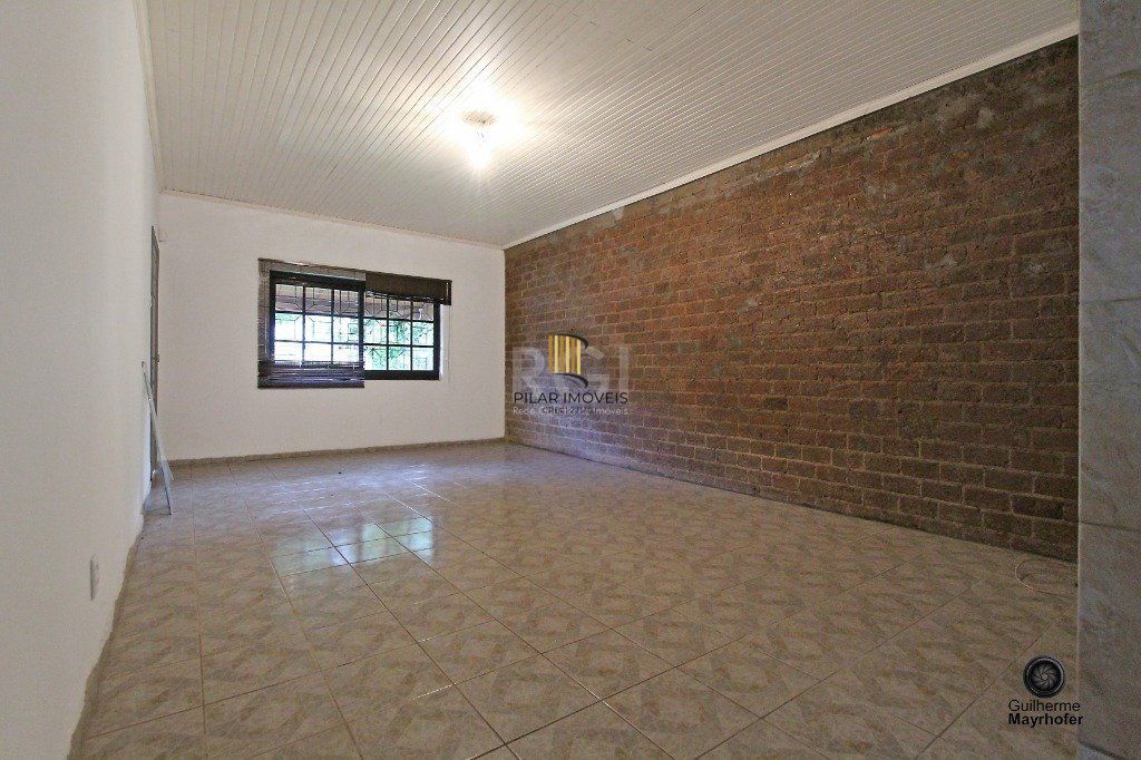 Casa para Venda - 177.58m², 3 dormitórios, sendo 1 suites, 4 vagas - Guarujá