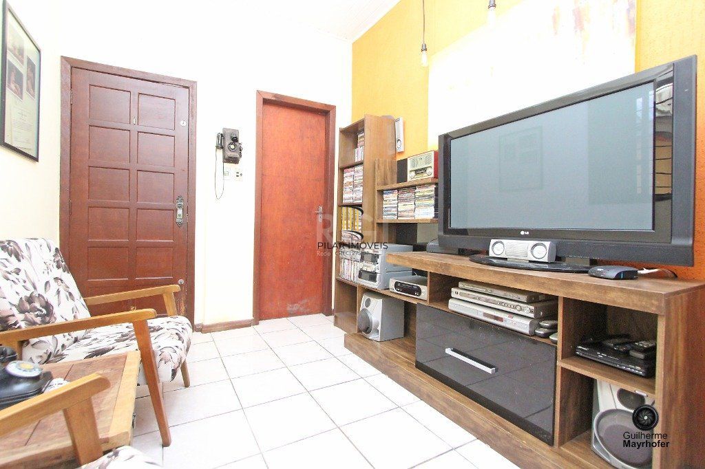 Casa para Venda - 150m², 2 dormitórios, 2 vagas - Nonoai