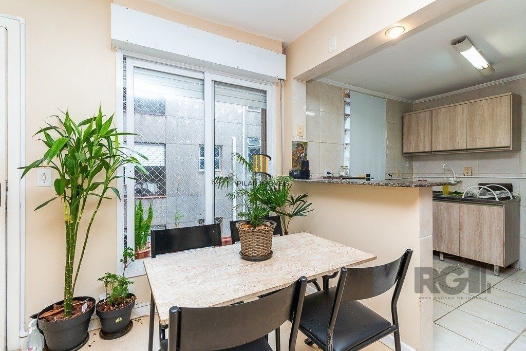 Excelente apartamento de 73m² com 2 dormitórios no bairro centro.