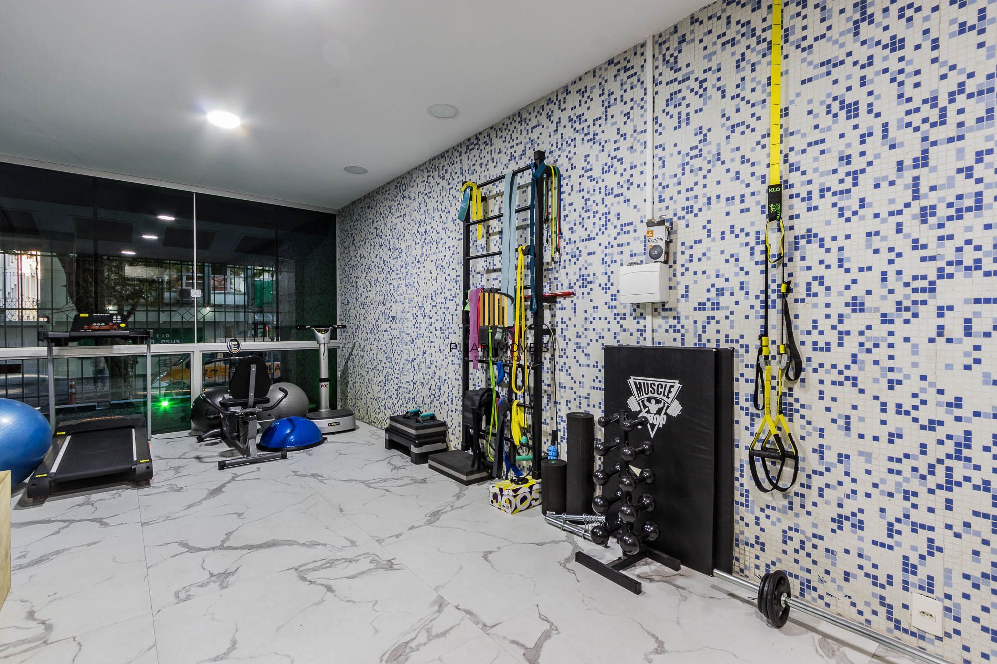 Apartamento de 3 dormitórios e 133m² à venda em Centro Histórico, Porto Alegre.