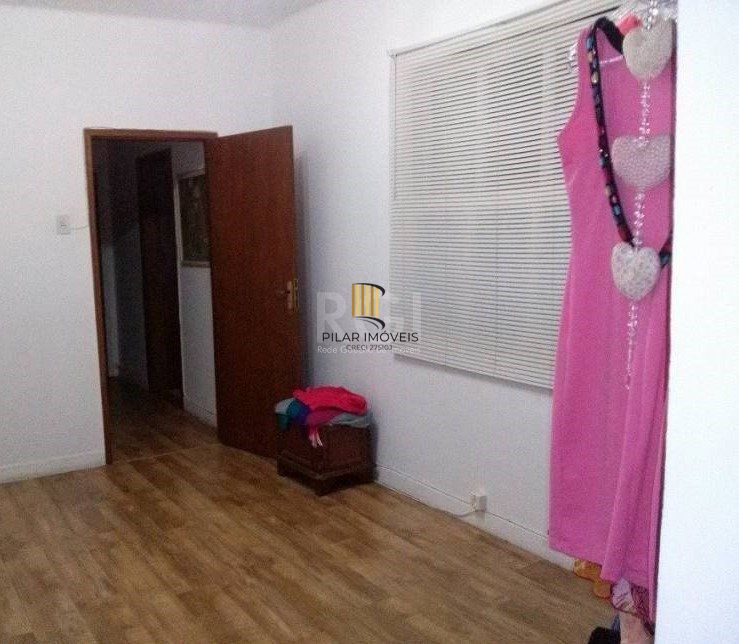 Casa para Venda - 159m², 3 dormitórios, 3 vagas - Menino Deus