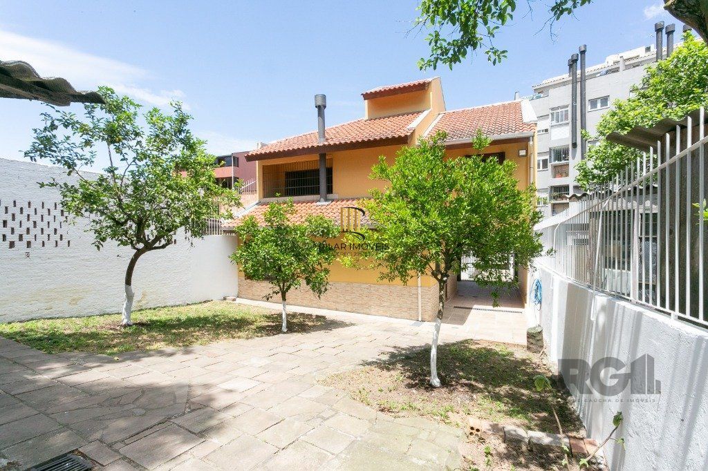 Casa com 5 dormitórios no bairro Jardim Carvalho - Pilar Imóveis