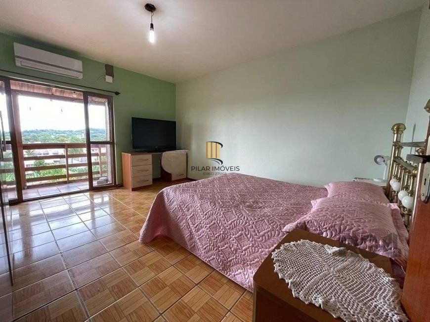 Casa de 4 dormitórios, bairro Ipanema