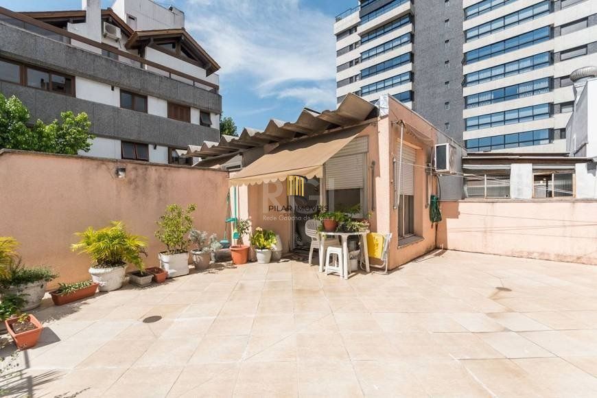 Cobertura para Venda - 180m², 3 dormitórios, sendo 1 suites, 1 vaga - Petrópolis