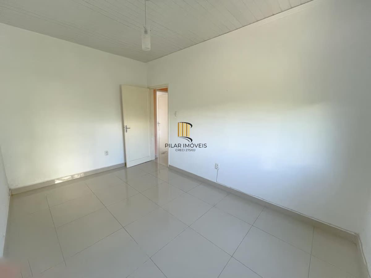 Apartamento de 3 dormitorios à venda em São Sebastião, Porto Alegre.