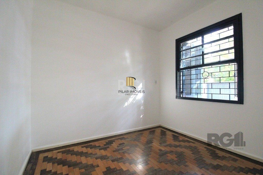 Casa 6 dormitórios no bairro Teresópolis