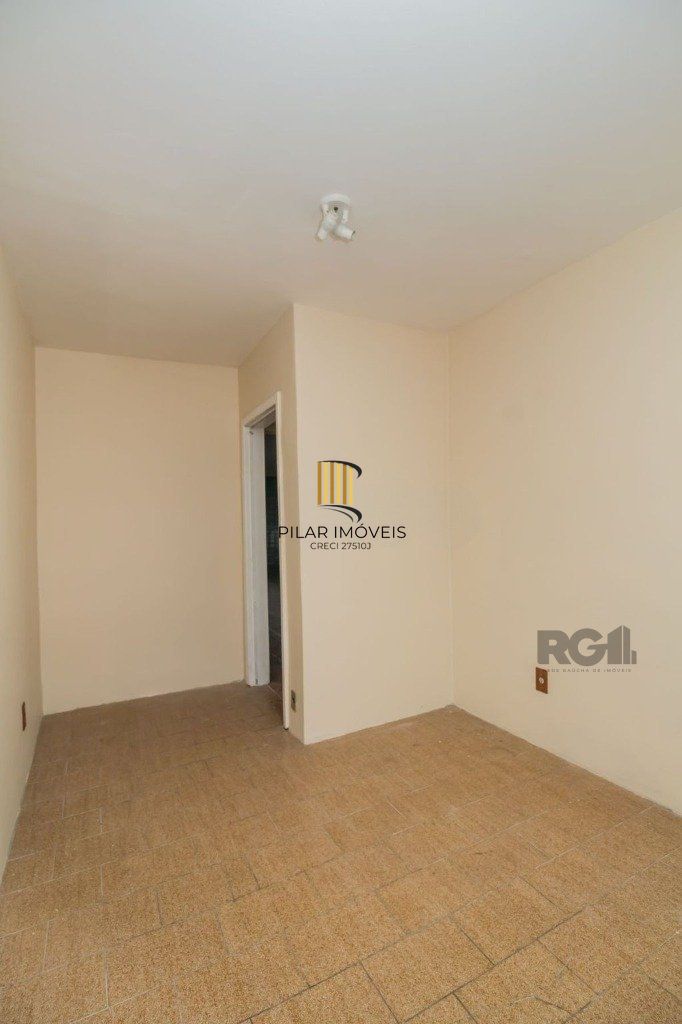 Excelente casa de 389,53m² com 8 dormitórios e 3 vagas.