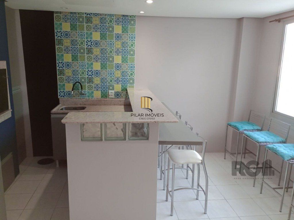 Cobertura 139m², 2 dormitórios, terraço, 2 vagas no bairro Santana