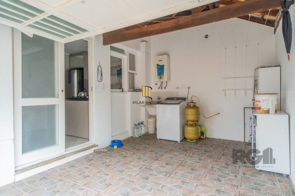 Casa em condomínio de 127m² no bairro Teresópolis