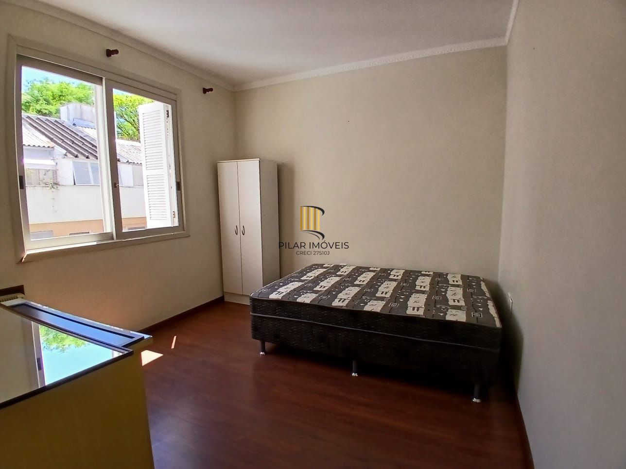 Apartamento de 02 dormitórios no bairro Independencia em Porto Alegre /RS.
