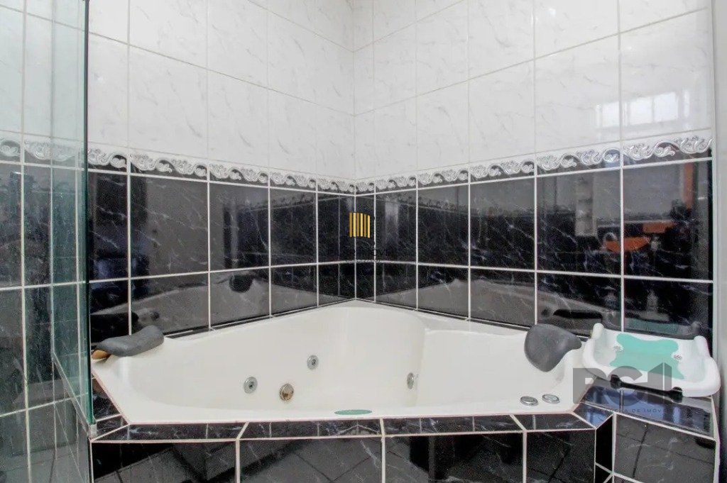 Casa  4 quartos no Bairro Bom Fim