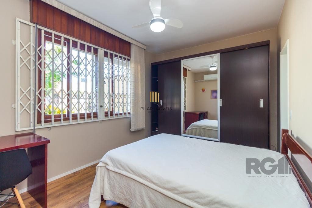 Casa de 380m², bairro Guarujá