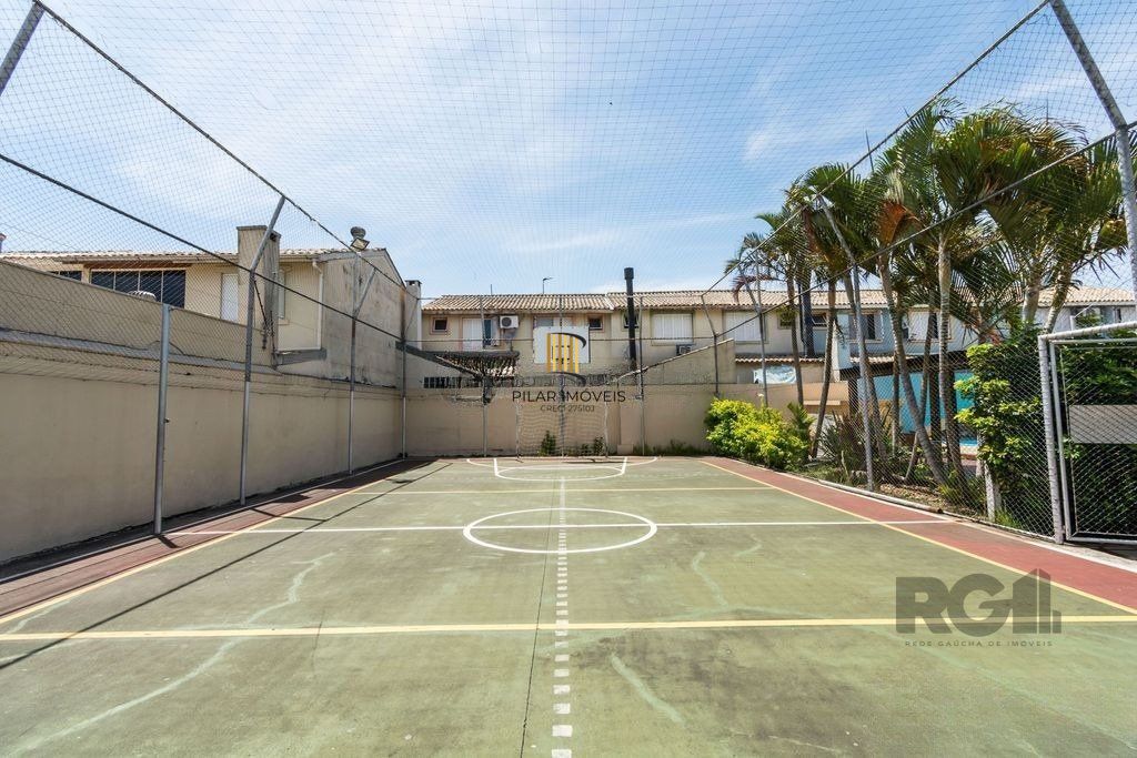 Casa em condomínio fechado - 70m², 2 dormitórios, 1 vaga de garagem no bairro Humaitá