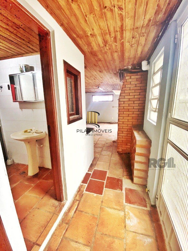 Casa 2 dormitórios no bairro Nonoai