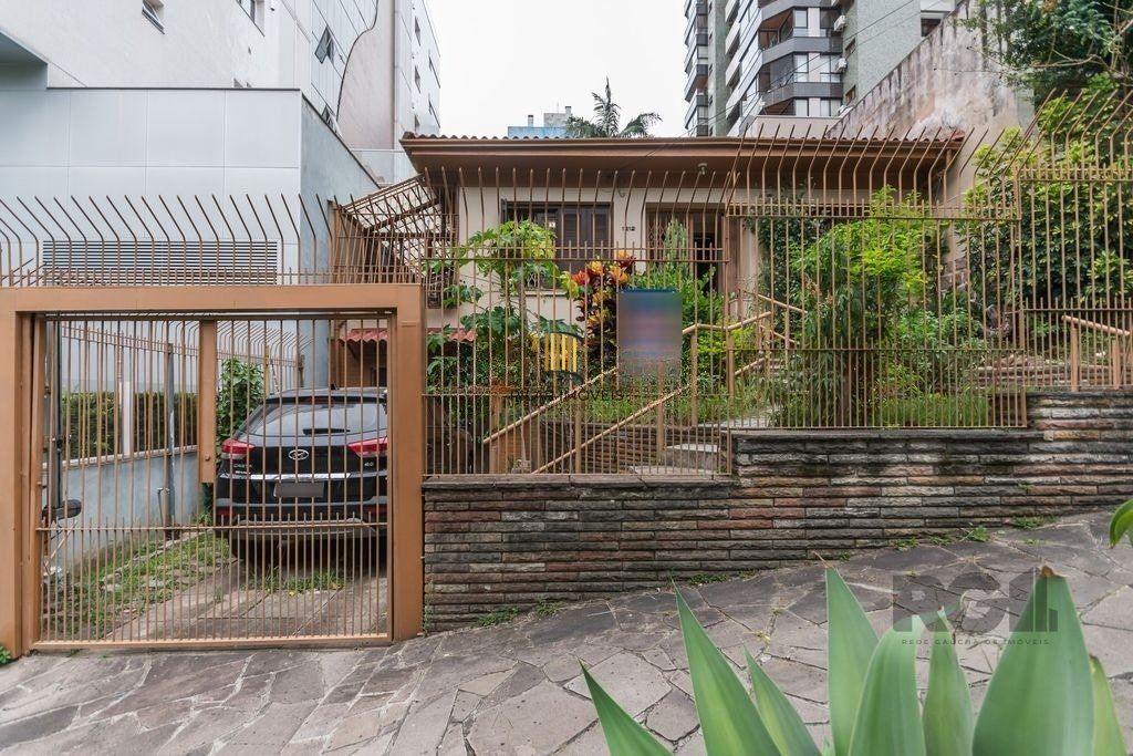 Excelente casa de 150m² com 3 dormitórios e 2 vagas.