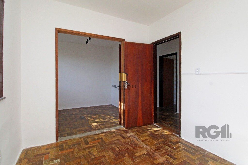 Casa 3 dormitórios no bairro Nonoai