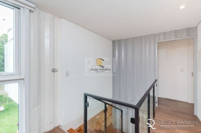 Casa para Venda - 315m², 3 dormitórios, sendo 1 suites, 2 vagas - Teresópolis